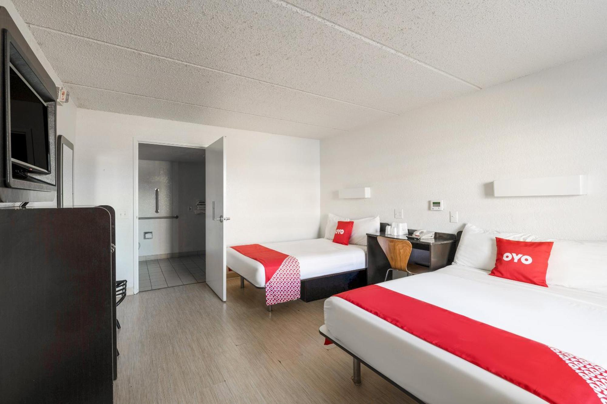 Oyo Hotel Houston Katy Freeway Bagian luar foto