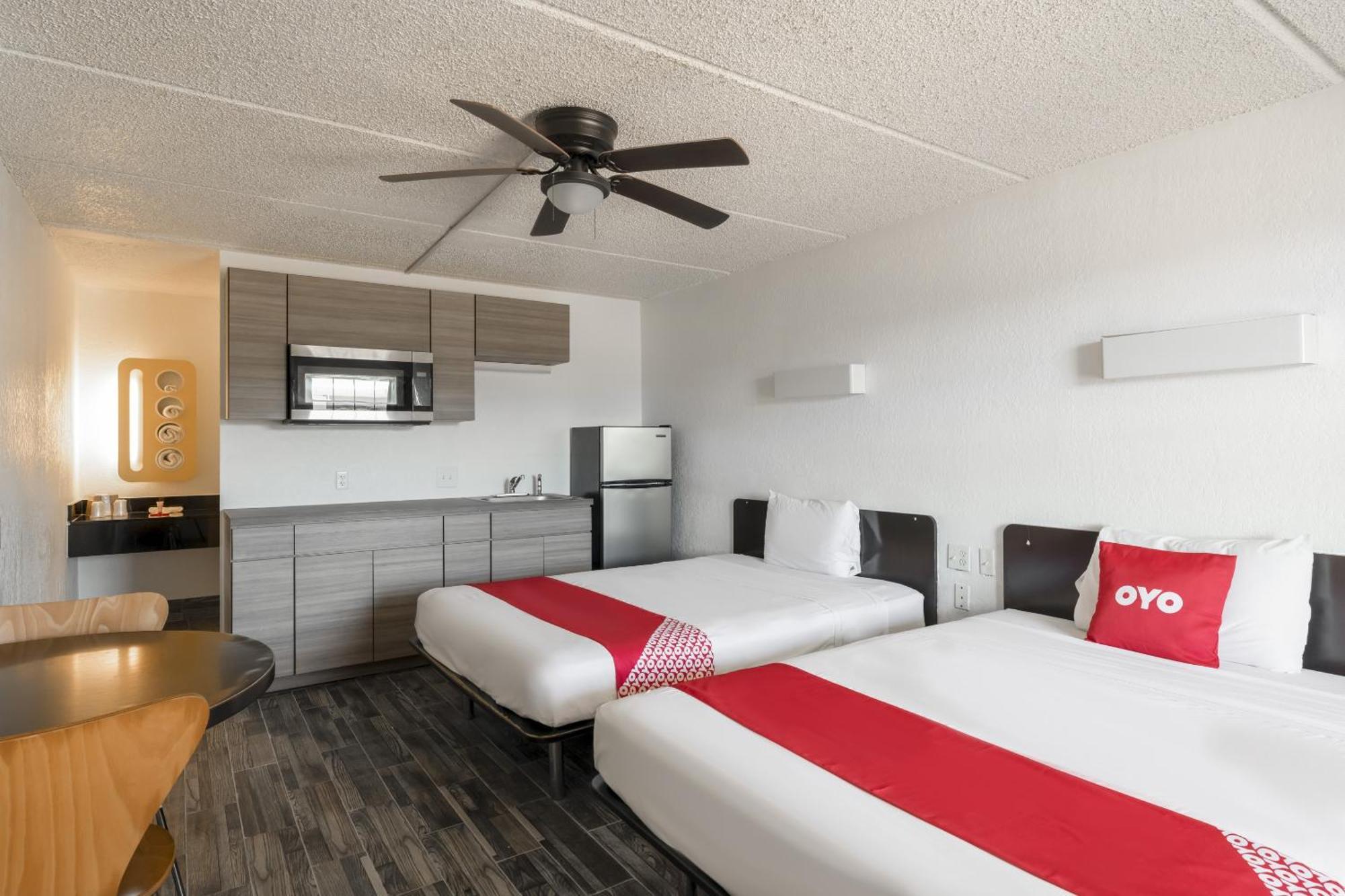 Oyo Hotel Houston Katy Freeway Bagian luar foto