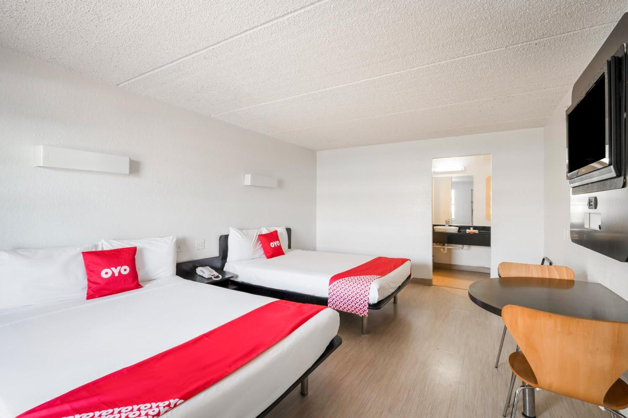 Oyo Hotel Houston Katy Freeway Bagian luar foto