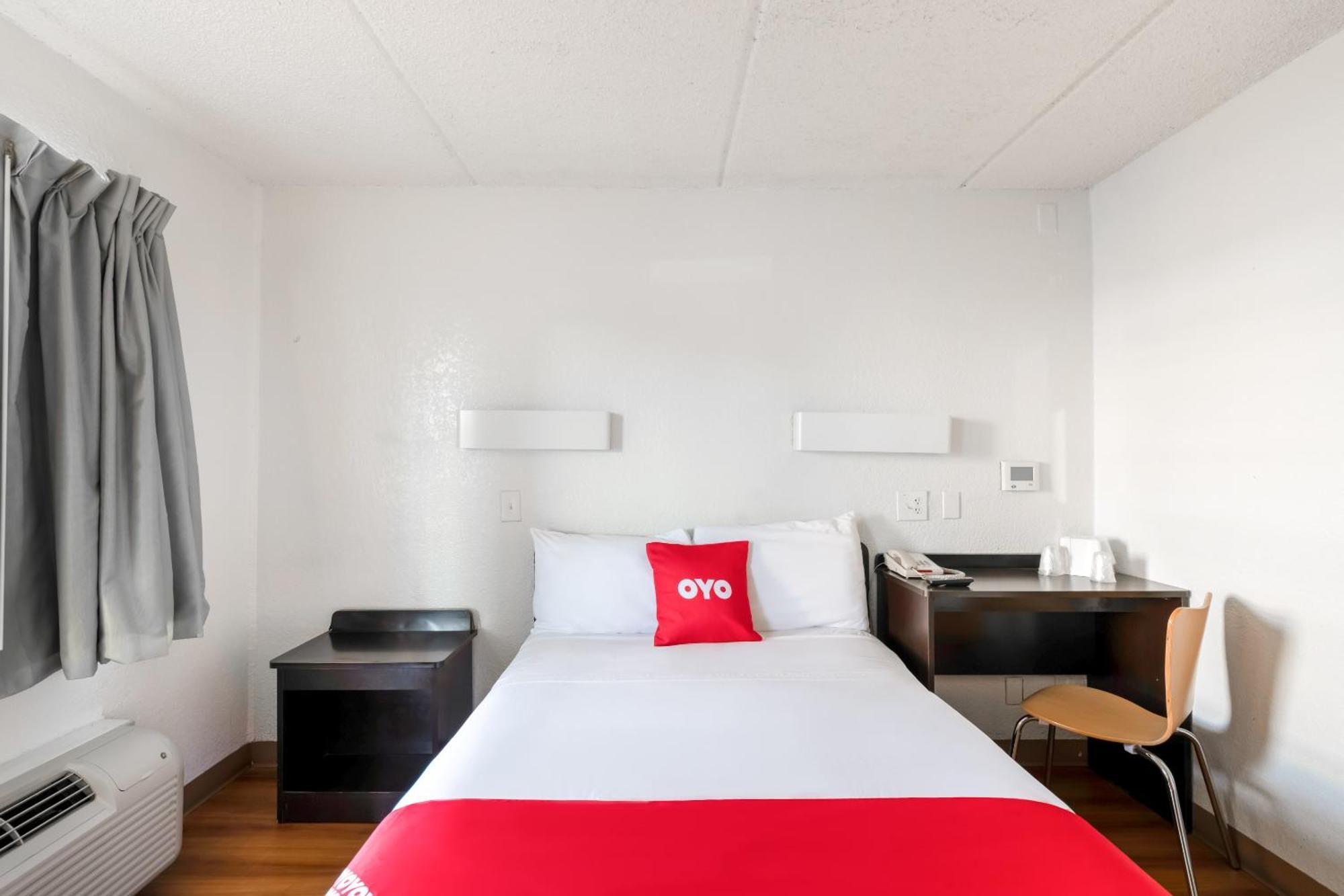 Oyo Hotel Houston Katy Freeway Bagian luar foto