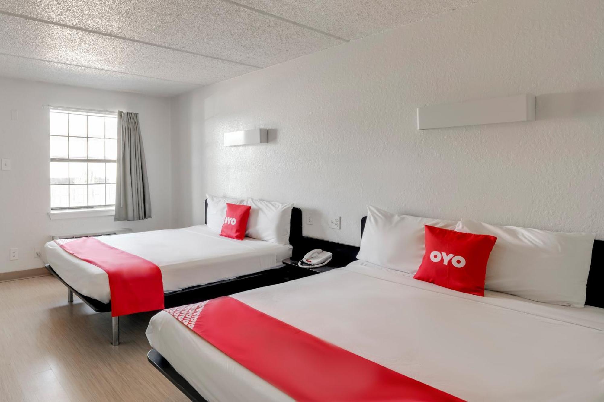 Oyo Hotel Houston Katy Freeway Bagian luar foto