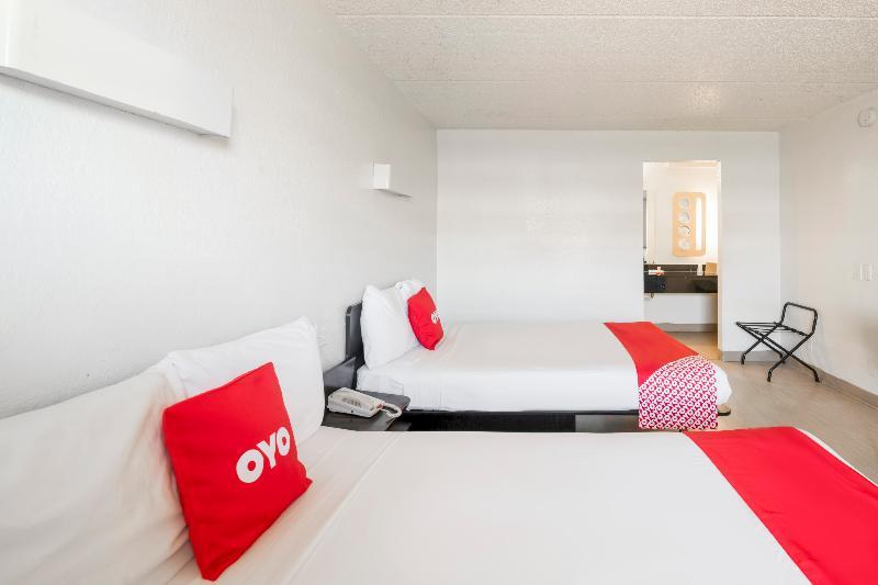 Oyo Hotel Houston Katy Freeway Bagian luar foto